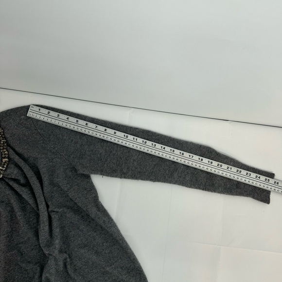 Equipment Femme Sweater Women’s M Gray Pullover Embellished Neck - Picture 11 of 13